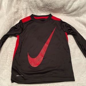 Nike dri-fit long sleeve shirt size 4
